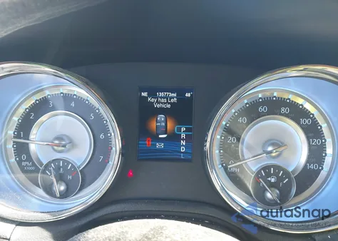 2013 Chrysler 300 Motown z USA, uszkodzony, nr VIN 2C3CCARG2DH528106